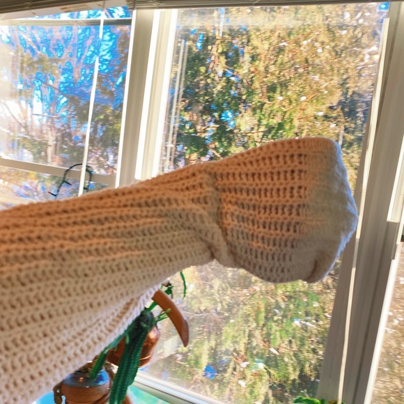 Cozy Light Chenille Cream Woven Sweater β¨ - Picture 4 of 6